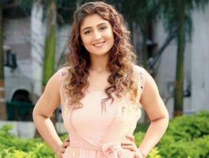 Dhvani Bhanushali  Height, Weight, Age, Stats, Wiki and More
